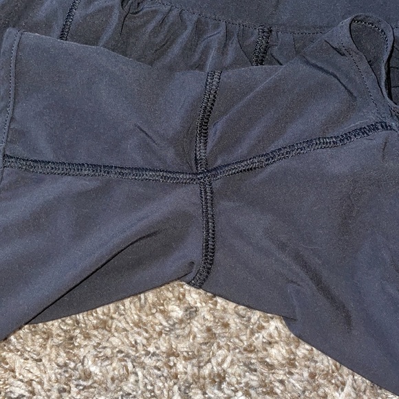 black hotty hot lululemon shorts - Picture 4 of 5